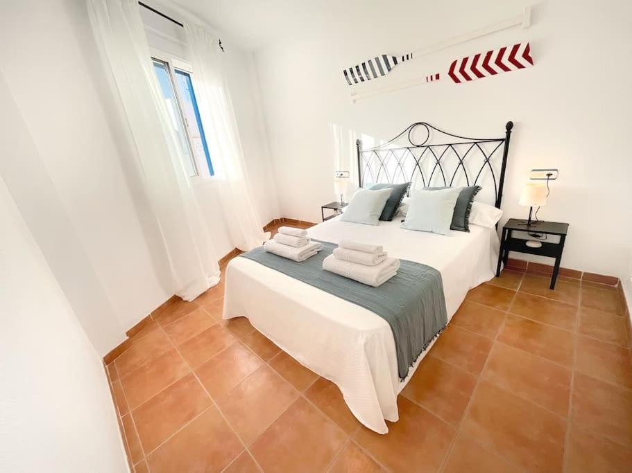 Ks Costa Mayka - San Jose - Kaleria Suites Bagian luar foto